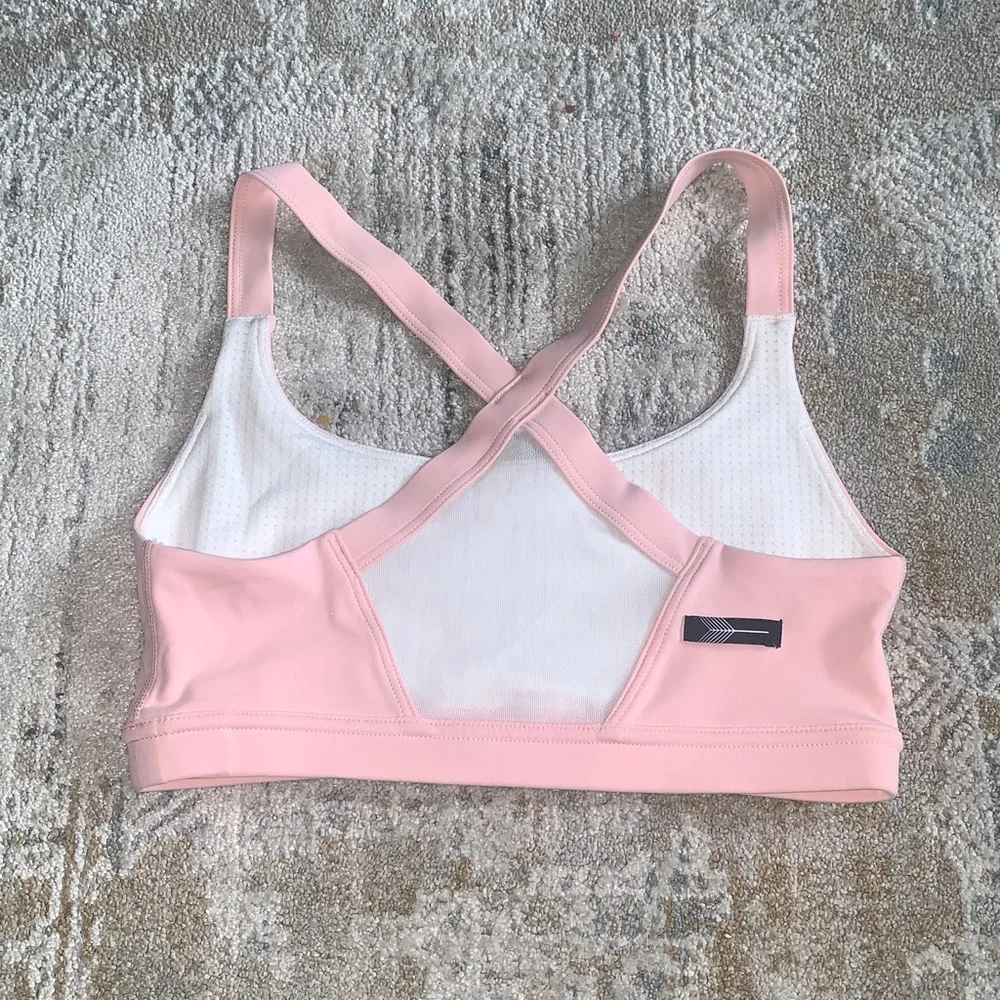 Oiselle Pink Women's Sports Bra size 4 - Picture 2 of 3